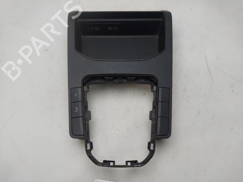 middle-console-seat-ibiza-v-kj1-kjg-2017-38934710 main image