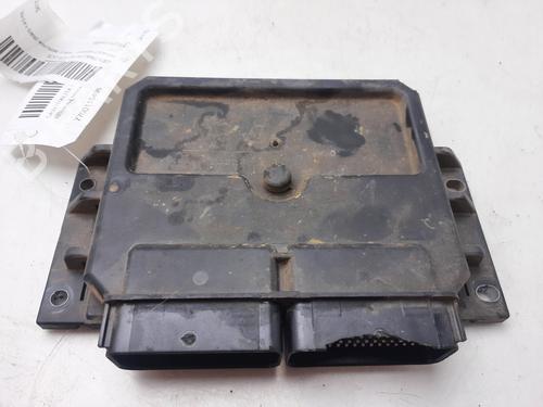 Used Engine control unit (ECU) RENAULT MEGANE I (BA0/1_) 1.9 dTi (BA08, BA0N) (98 hp) 17526101