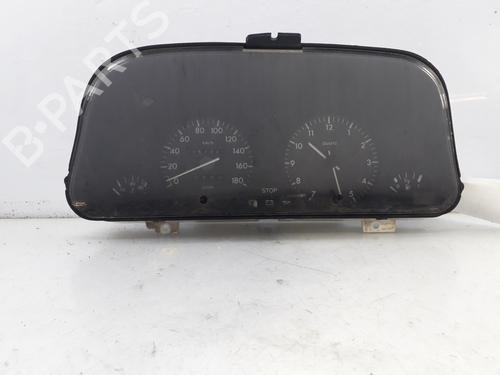 Used Instrument cluster PEUGEOT 306 (7B, N3, N5) 1.9 SLD (68 hp) 9418137