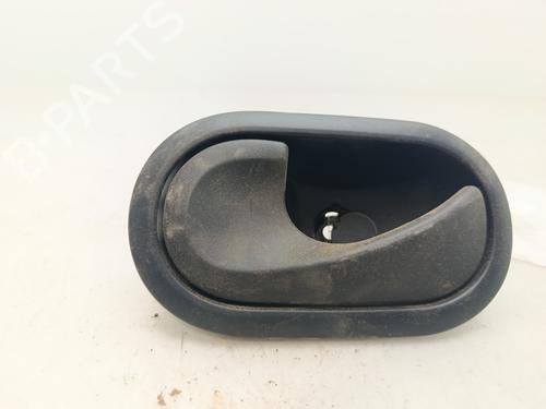 Maniglia interna posteriore sinistra Maniglia interna posteriore sinistra RENAULT CLIO III (BR0/1, CR0/1) [2005-2014] 33613871 33613871