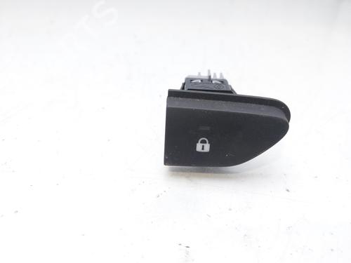 Used Switch DACIA DUSTER (HS_) 1.5 dCi (HSAJ) (90 hp) 12680985