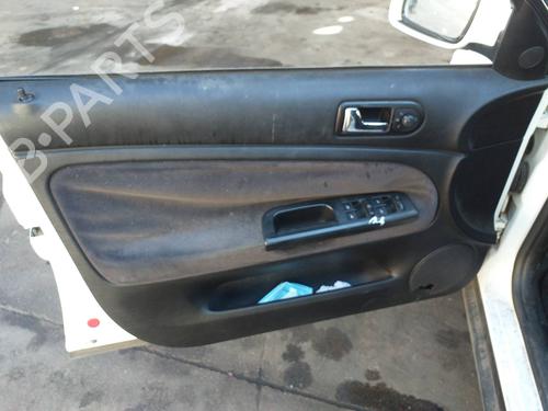 Front left exterior door handle VW PASSAT B5 (3B2) 1.9 TDI | BP12402037C128 