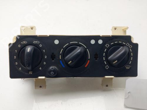 Used Climate control Climate control CITROËN XSARA Coupe (N0) 1.9 D (70 hp) 36384849 36384849