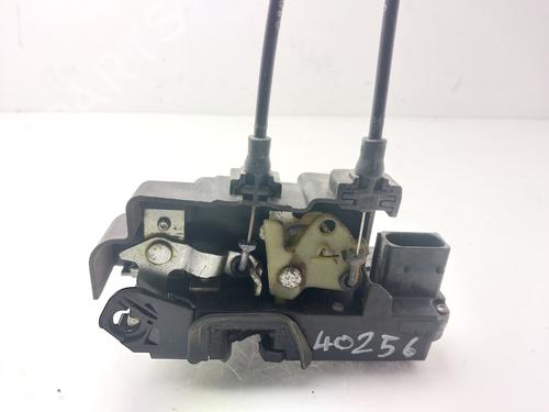 Used Front right lock CHEVROLET CAPTIVA (C100, C140) 2.0 D (150 hp) 30742855