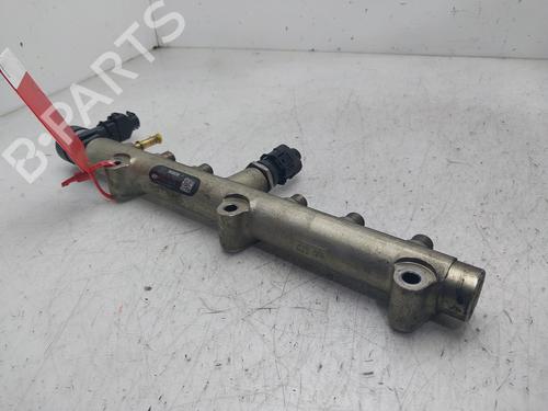 Used Injection rail KIA SORENTO I (JC) 2.5 CRDi (163 hp) 30143198