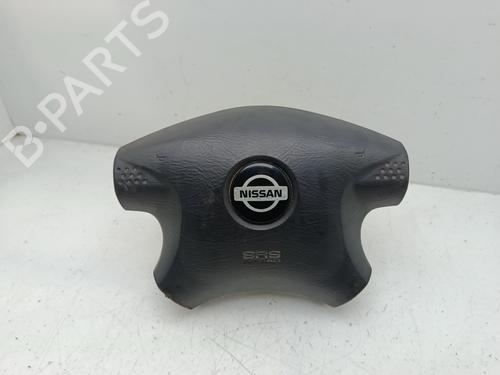 Used Driver airbag NISSAN ALMERA TINO (V10) 2.2 dCi (115 hp) 32005316