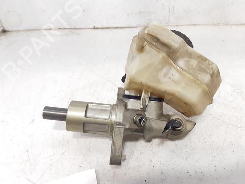 Used Brake master cylinder BMW 3 (E90) 320 d (163 hp) 8325563