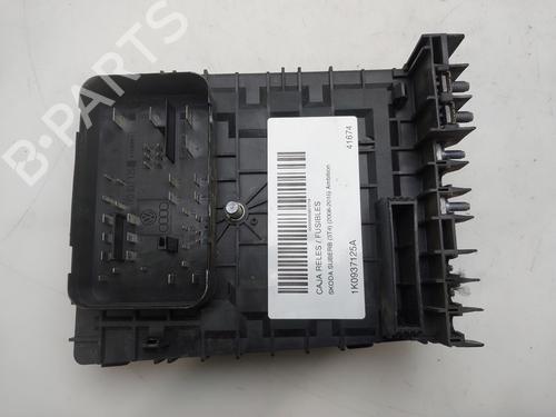 Fuse box SKODA SUPERB II (3T4) 2.0 TDI 16V | BP36013196E1 - Image 4