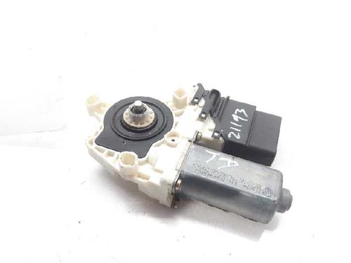 Portierruitmotor rechtsachter SEAT TOLEDO II (1M2) 1.9 TDI (110 hp) 6116895