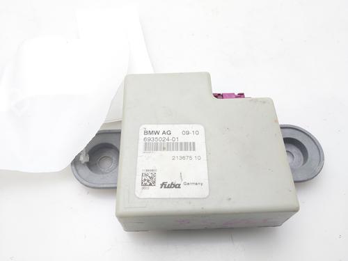 Used Electronic module BMW 3 (E90) 318 d (143 hp) 17621653