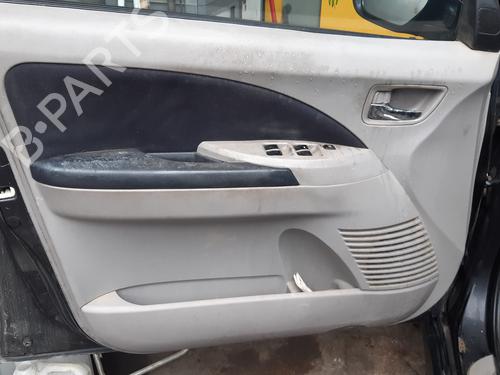 Rear right lock MITSUBISHI GRANDIS (NA_W) 2.0 DI-D (NA8W) | BP8813341C99 