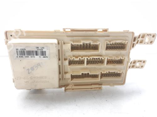 Fuse box HYUNDAI SANTA FÉ II (CM) 2.2 CRDi 4x4 | BP7005504E1 