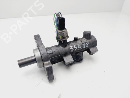 Brake master cylinder MERCEDES-BENZ M-CLASS (W163) ML 400 CDI (163.128) | BP21392915M77 