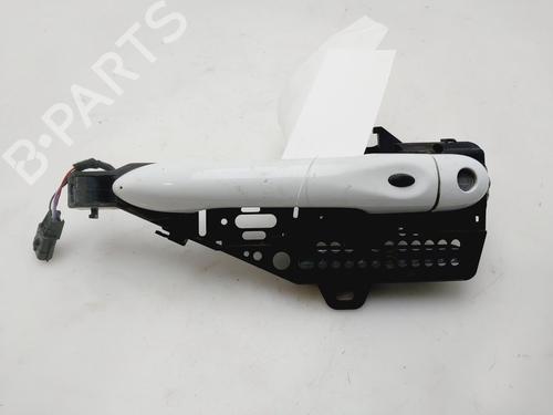 Used Front left exterior door handle RENAULT CLIO IV (BH_) [2012-2021]  31952109