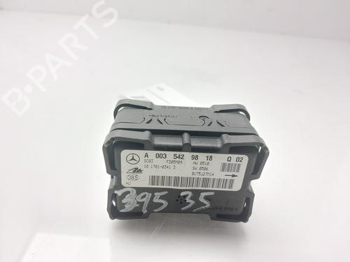 Used Electronic module MERCEDES-BENZ C-CLASS Coupe (CL203) C 180 Kompressor (203.746) (143 hp) 30658128