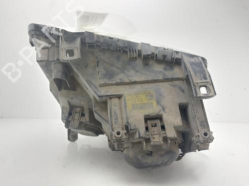 Right headlight LAND ROVER RANGE ROVER III (L322) 3.0 D 4x4 | BP32015537C29