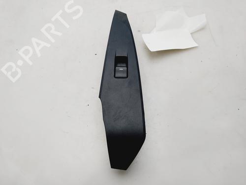 Interrupteur de vitre arrière droite MAZDA 6 Estate (GJ, GL) 2.2 D (150 hp) 31979043