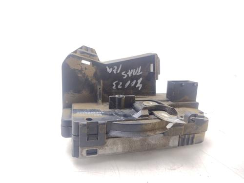 Used Tailgate lock RENAULT TRAFIC II Platform/Chassis (EL) 2.0 dCi 115 (EL0H, EL00, EL01, EL0M) (114 hp) 30271650