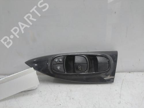 Used Left front window switch NISSAN JUKE (F15) 1.5 dCi (110 hp) 15615644