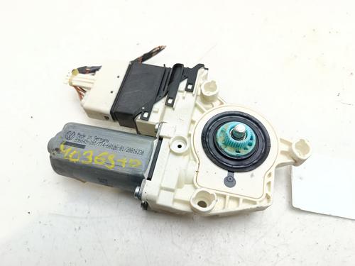 Rudehejsemotor bagstkærm højre SEAT LEON (1P1) [2005-2013]  31338388