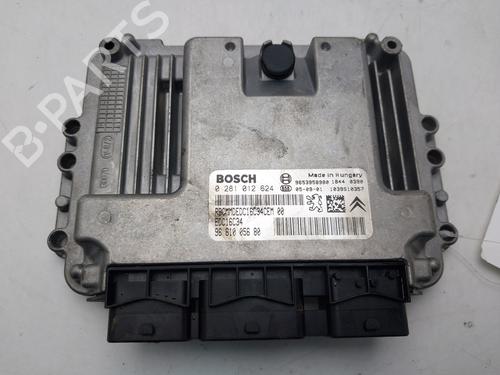 Used Engine control unit (ECU) Engine control unit (ECU) CITROËN C5 II (RC_) [2004-2008] 33649358 33649358