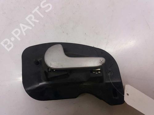 Venstre fortil invendig håndtag OPEL CORSA C (X01) 1.2 Twinport (F08, F68) (80 hp) 13110956 | 13110956 |