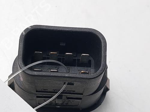 Right front window switch FORD MONDEO I (GBP) 2.0 i 16V | BP33277179I26 - Image 3