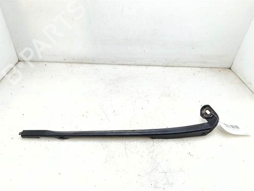 Used Front windshield wiper arm Front windshield wiper arm 38408267 38408267
