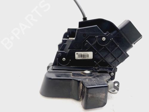 Front right lock VOLVO XC60 I SUV (156) 2.4 D / D3 / D4 AWD 30799302 |