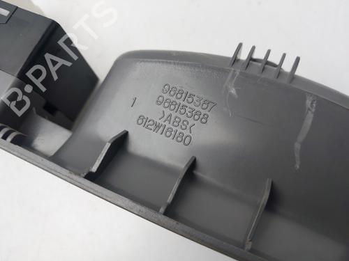 Left front window switch CHEVROLET NUBIRA Saloon 1.6 | BP38045538I27 - Image 2