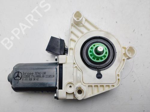 Right rear window motor MERCEDES-BENZ S-CLASS (W221, V221) S 500 (221.071, 221.171) | BP23393234E22 