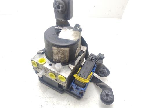 Used ABS pump RENAULT MEGANE III Hatchback (BZ0/1_, B3_) 1.5 dCi (BZ09, BZ0D, BZ1W, BZ29, BZ14) (110 hp) 29512647