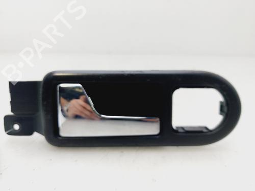 Venstre foran invendig håndtak VW PASSAT B5.5 (3B3) 2.5 TDI 4motion (150 hp) 29820929