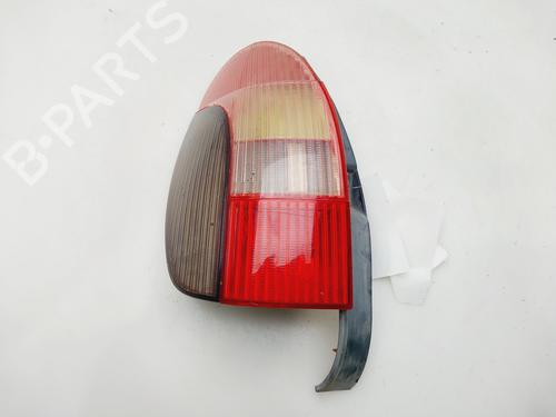 Used Left taillight PEUGEOT 306 Break (7E, N3, N5) 1.9 D (69 hp) 31041856