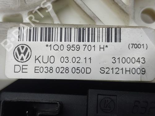 Left front window motor VW EOS (1F7, 1F8) | BP37241775E21 - Image 4