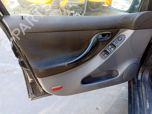 Vindusheismotor høyre bak SEAT LEON (1M1)  | BP8291372E22 