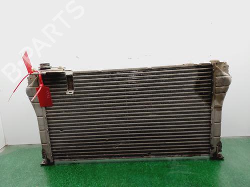 Ladeluftkühler für TOYOTA COROLLA Saloon (_E15_) [2006-2018]  31352513