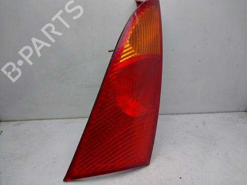 Højre baglygte FORD FOCUS I (DAW, DBW) 2.0 16V (131 hp) 12414452