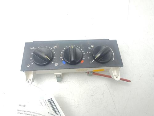 Airco bedieningspaneel RENAULT CLIO I (B/C57_, 5/357_) 1.2 (5/357Y, 5/357K) (58 hp) 30553552