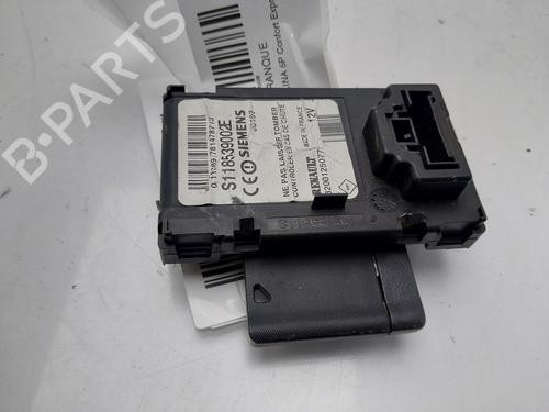 Used Ignition barrel RENAULT MEGANE II (BM0/1_, CM0/1_) 1.6 16V (BM0C, CM0C) (113 hp) 31139414