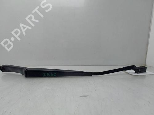 Used Front windshield wiper arm Front windshield wiper arm 39610561 39610561