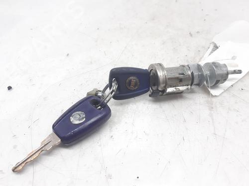 Used Ignition barrel FIAT PUNTO Hatchback Van (188_) 1.2 60 (60 hp) 7237769