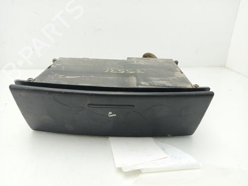 Used Glove box KIA SORENTO I (JC) 2.5 CRDi 4WD (140 hp) 22334622
