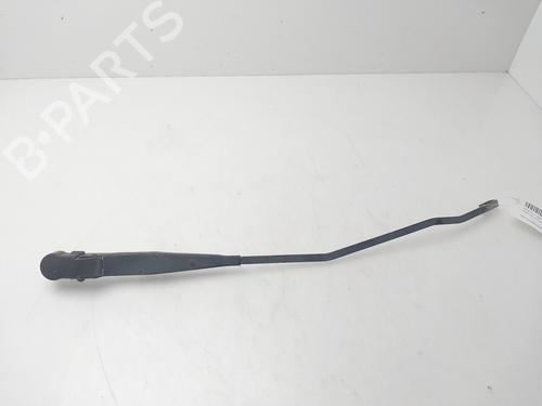 Used Front windshield wiper arm JEEP GRAND CHEROKEE I (ZJ, ZG) 2.5 TD 4x4 (Z) (115 hp) 32014105