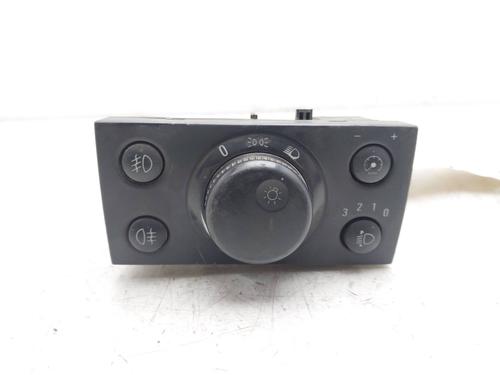 Used Headlight switch OPEL VECTRA C GTS (Z02) 2.2 DTI 16V (F68) (125 hp) 12507884