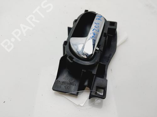 Front left interior door handle PEUGEOT 407 (6D_) 2.0 HDi 135 (6DRHRH, 6DRHRE, 6DRHRG, 6DRHRJ) | BP26448673I13 