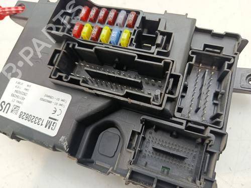 Fuse box OPEL CORSA D (S07) | BP31877299E1
