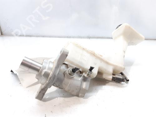 Used Brake master cylinder RENAULT KADJAR (HA_, HL_) 1.6 dCi 130 4x4 (HLA4) (130 hp) 9189267