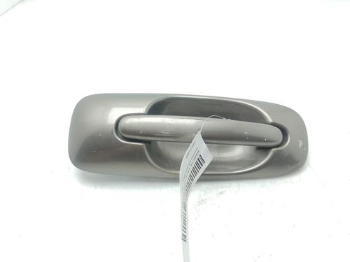 Używane Klamka zewnętrzna drzwi przednich prawych CHRYSLER VOYAGER IV (RG, RS) 2.5 CRD (141 hp) 30553642