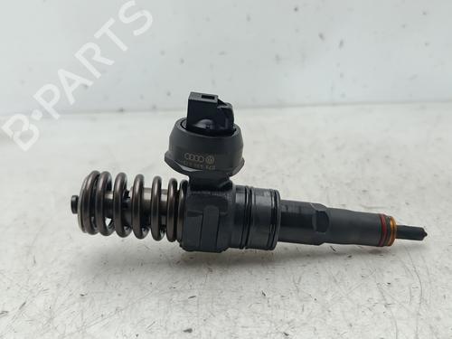 Injektor für VW TOUAREG (7LA, 7L6, 7L7) 5.0 V10 TDI (313 hp) 30475961